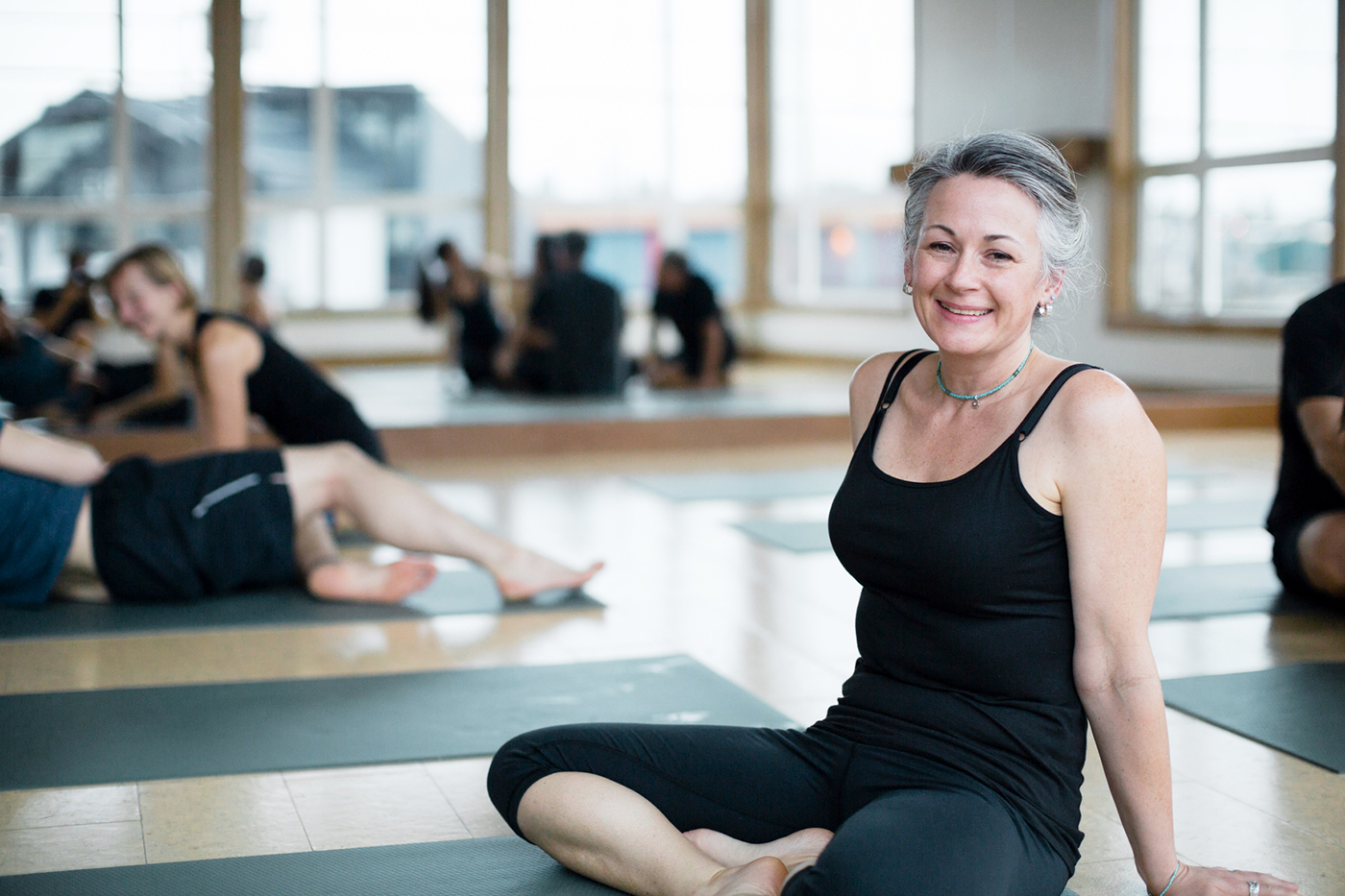 Frau beim Beckenbodentraining